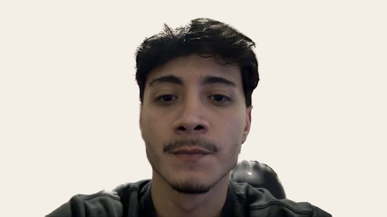 Felipe Pinto recording his intro video